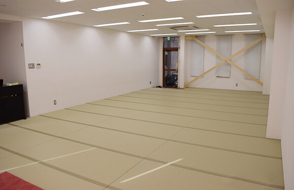 ホール(遊戯室)の写真を紹介しています